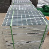 定制走道梯子踏步平台钢格板 防滑耐腐蚀 工业商业民用建筑材料