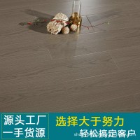 强化复合地板工厂直销批发耐磨防水环保灰色原木色现在家用木地板