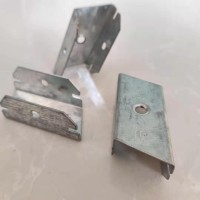 专业出口外贸轻钢龙骨厂家F47付骨47x18mm 卡件直吊挂件吊顶系统  1000个